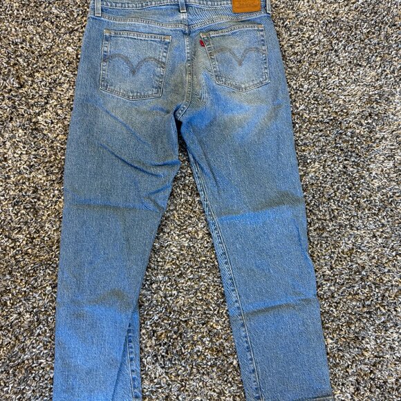 Levi's® Premium Wedgie Straight Fit Women’s Jeans – Classic Denim - Picture 3 of 4